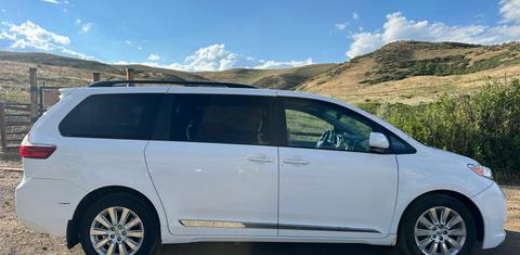 Toyota Sienna 2016