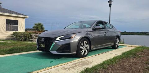 Nissan Altima 2023