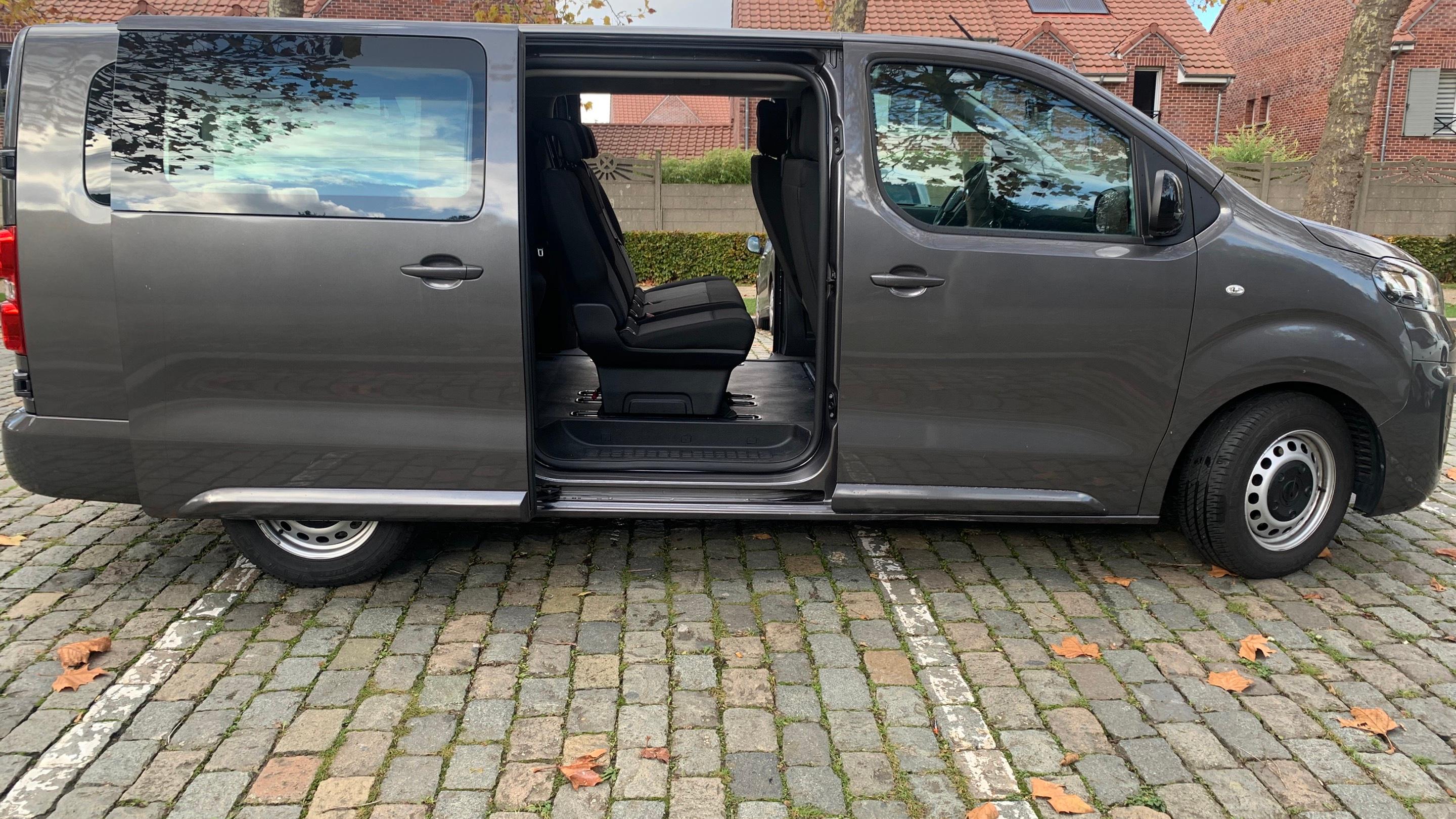 Opel ZAFIRA LIFE BUSINESS 2023 à Lille