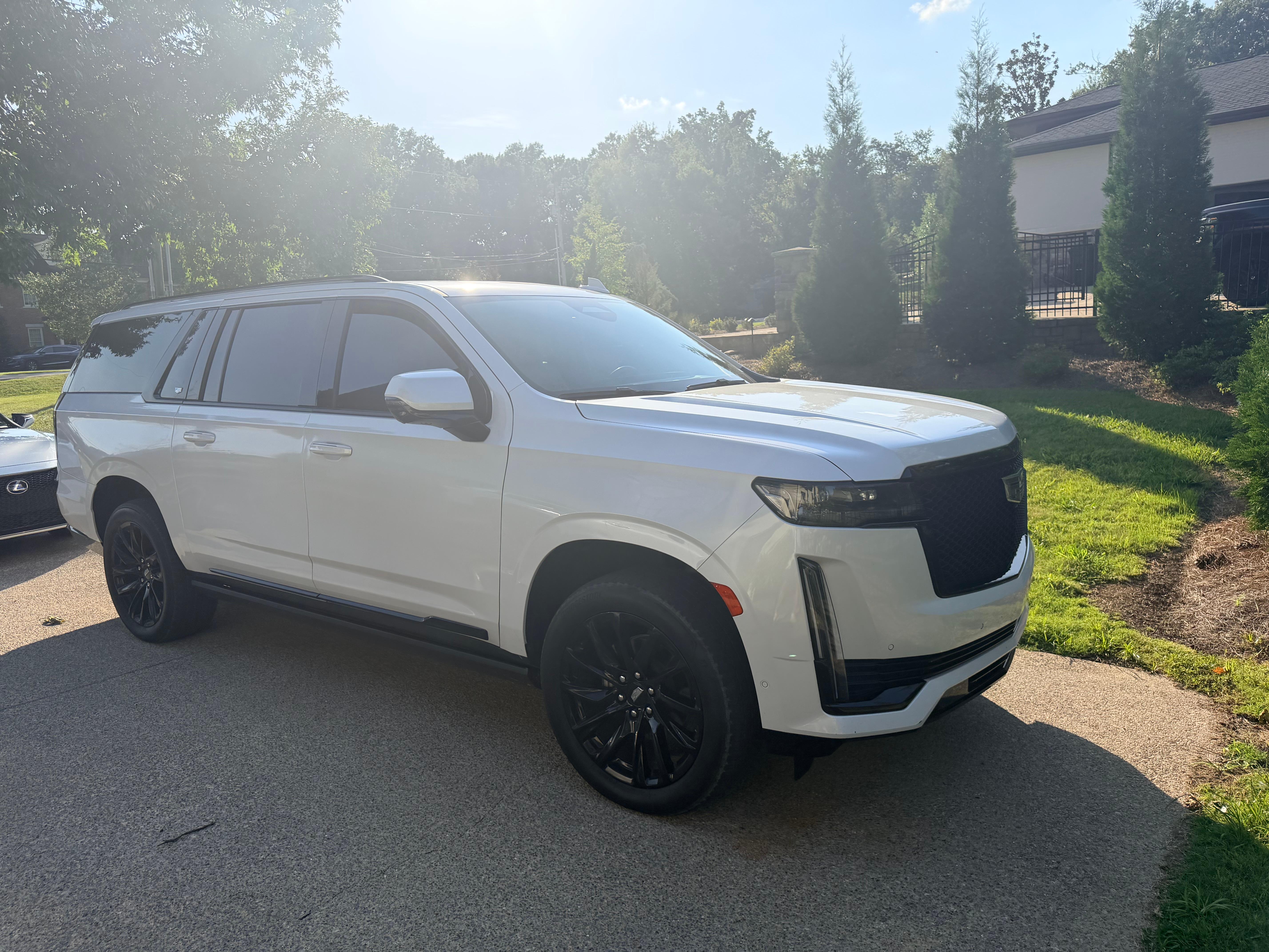 Cadillac Escalade ESV 2023 in Nashville, TN