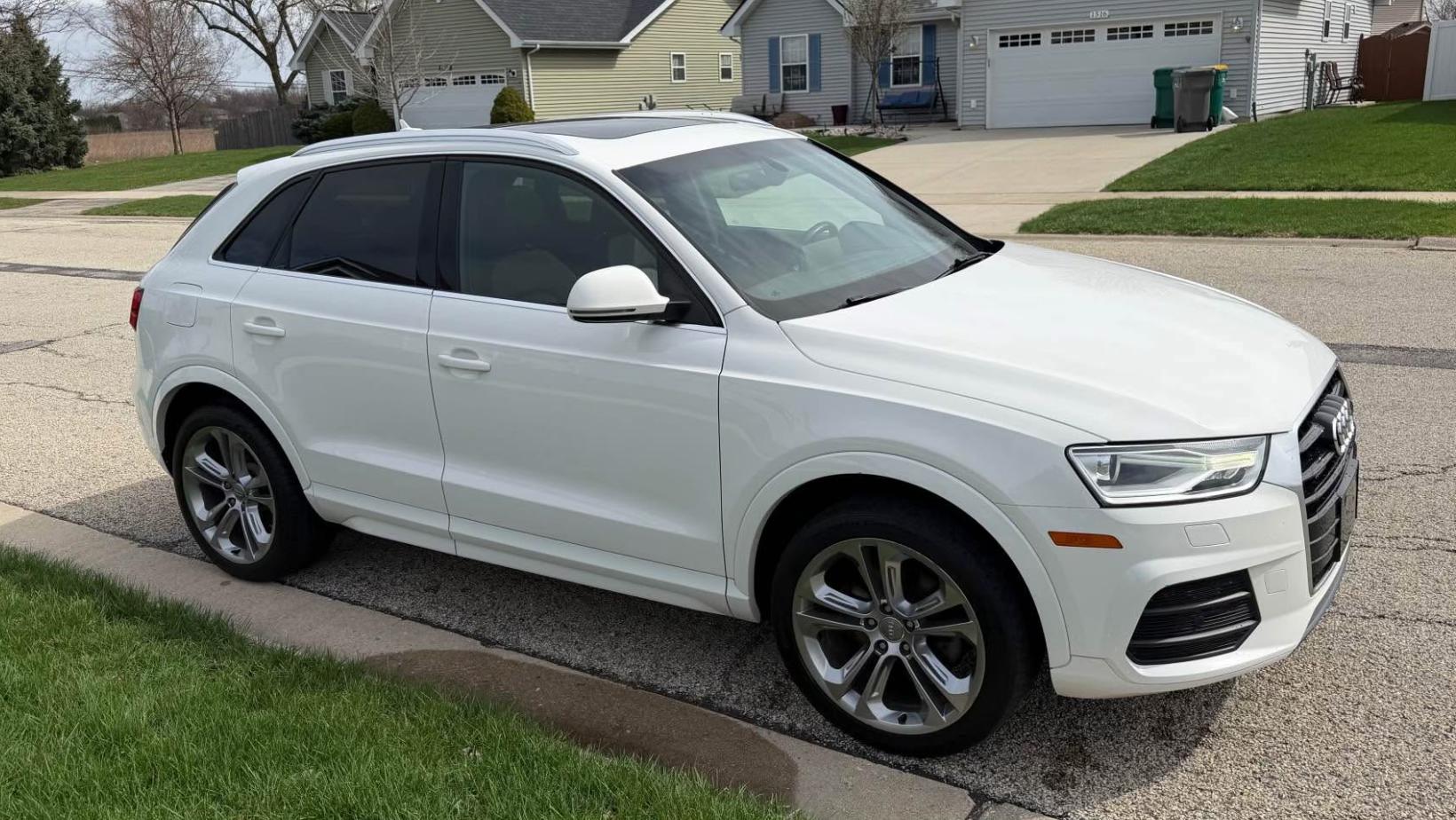 Audi Q3 2016 in Joliet, IL
