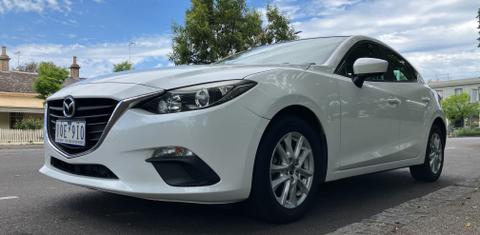 Mazda MAZDA3 2015