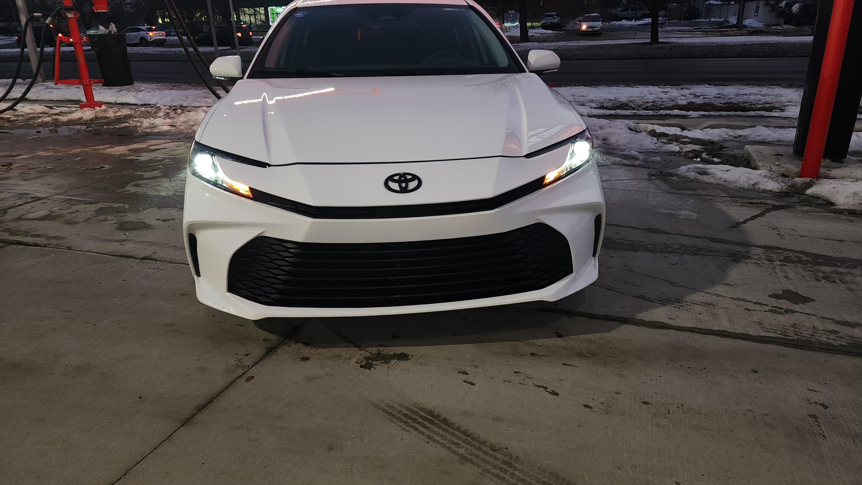 Toyota Camry Hybrid 2025 in Allen Park, MI