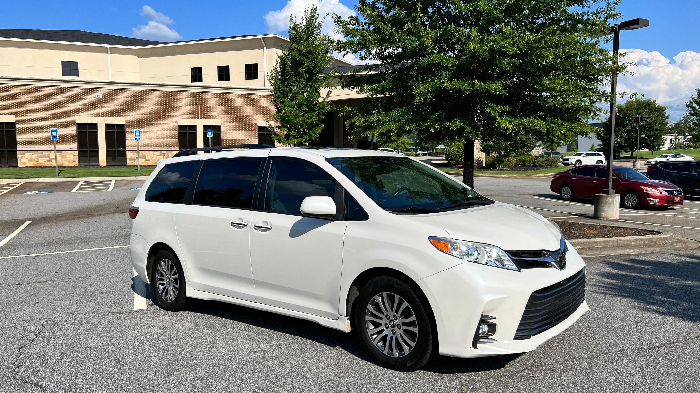Toyota Sienna 2018 in Atlanta, GA