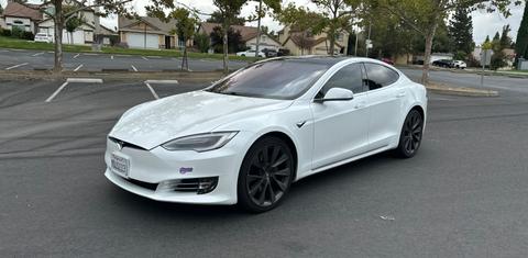 Tesla Model S 2019
