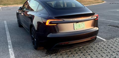 Tesla Model 3 2024