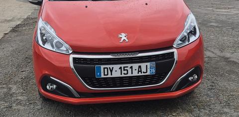 Peugeot 208 2015
