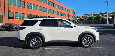 Nissan Pathfinder 2023