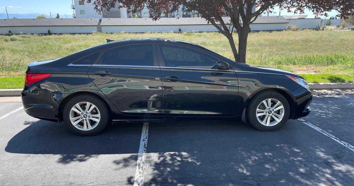 Hyundai Sonata 2013 rental in Syracuse, UT by Malynda B. Turo