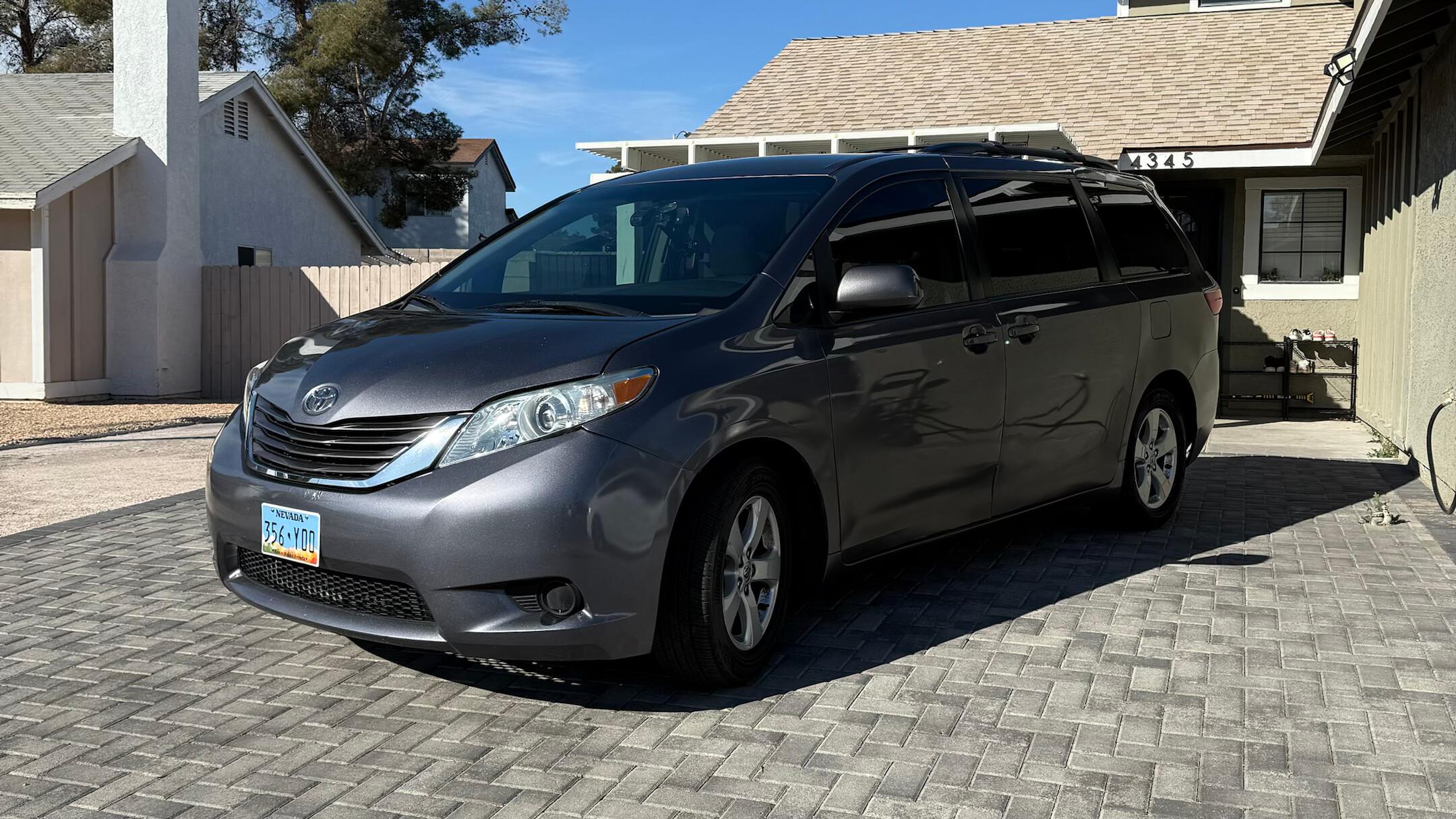 Toyota Sienna 2015 in 