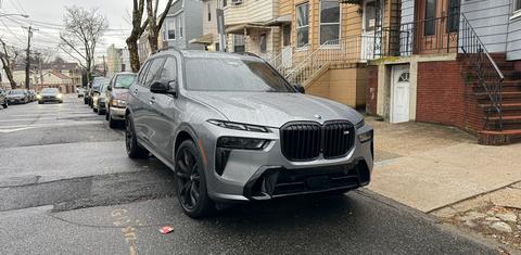BMW X7 2025