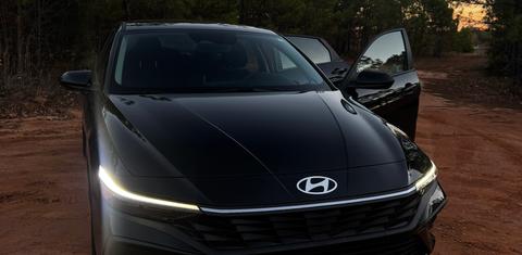 Hyundai Elantra 2024