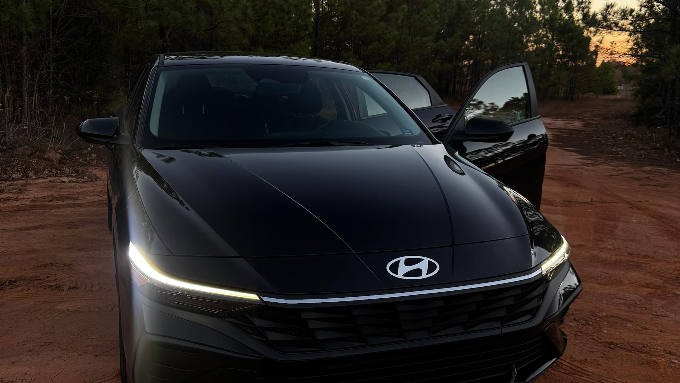 Hyundai Elantra 2024 in Newnan, GA