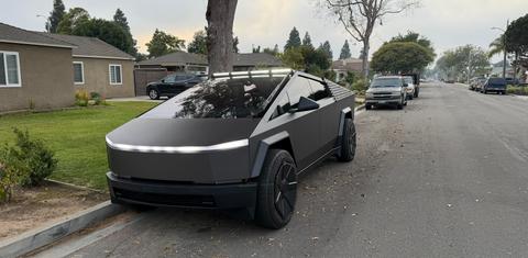 Tesla Cybertruck 2024