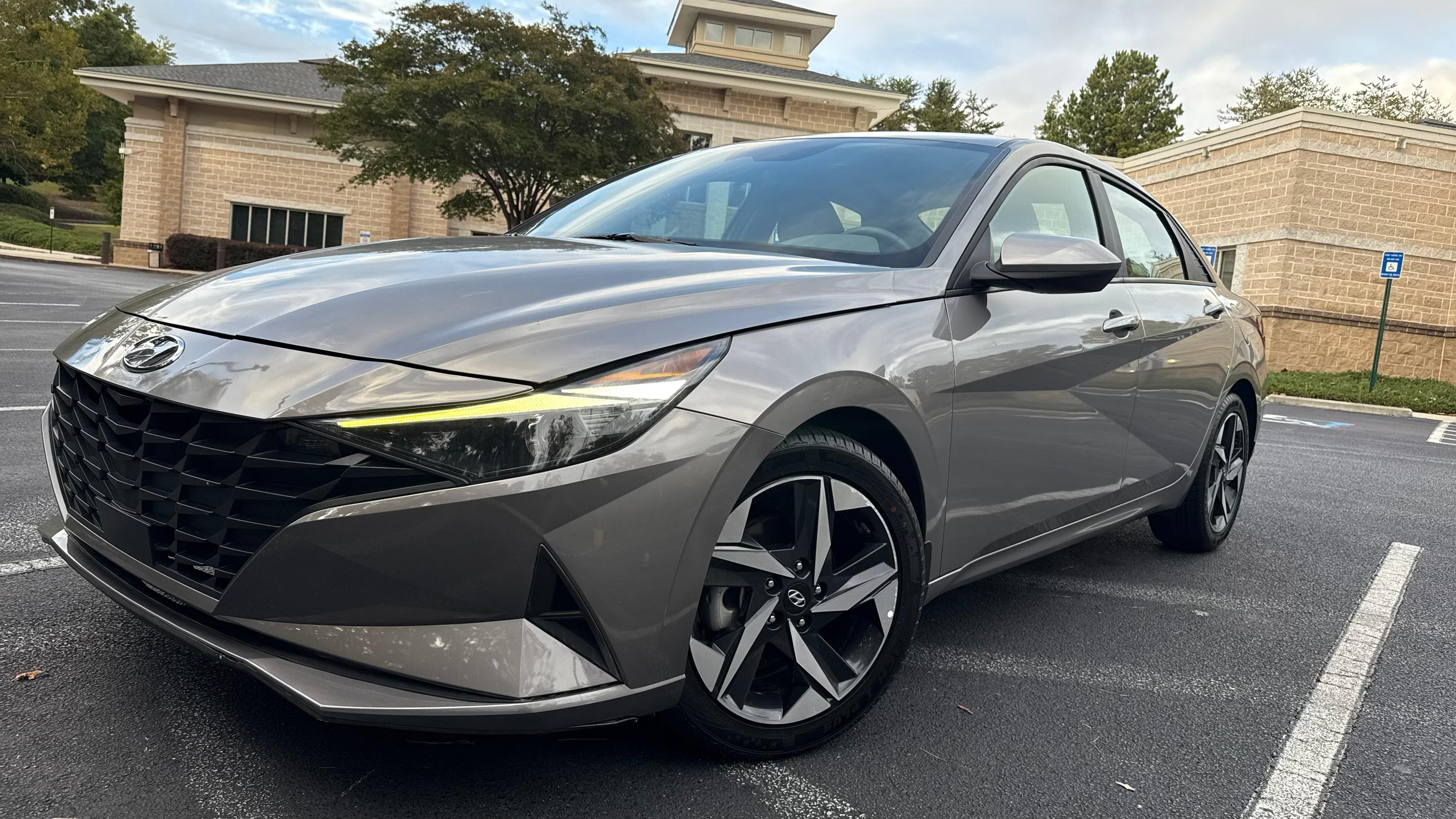 Hyundai Elantra 2023 in 
