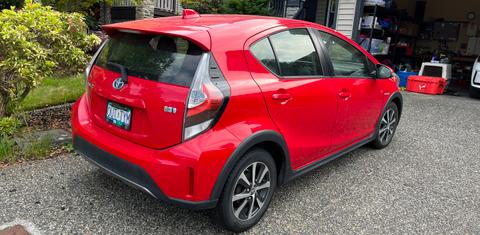 Toyota Prius c 2018