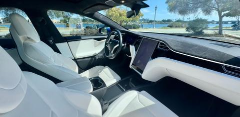 Tesla Model S 2017