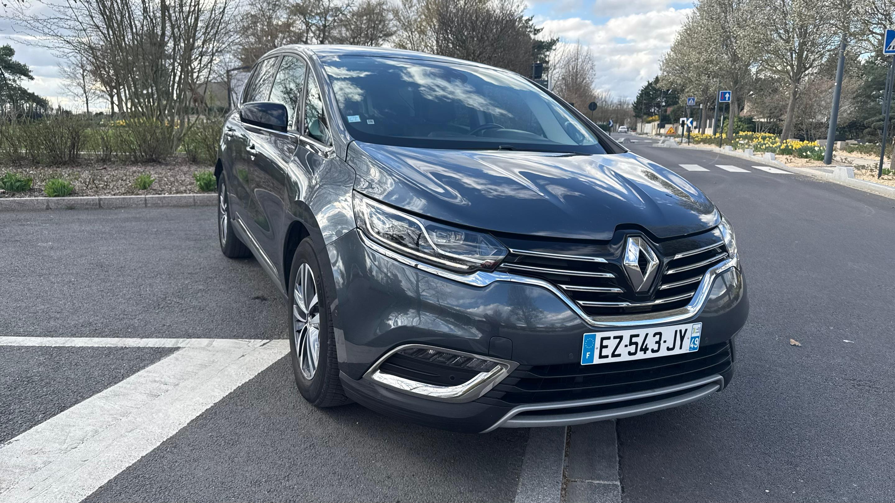 Renault ESPACE V 2018 à Tremblay-en-France