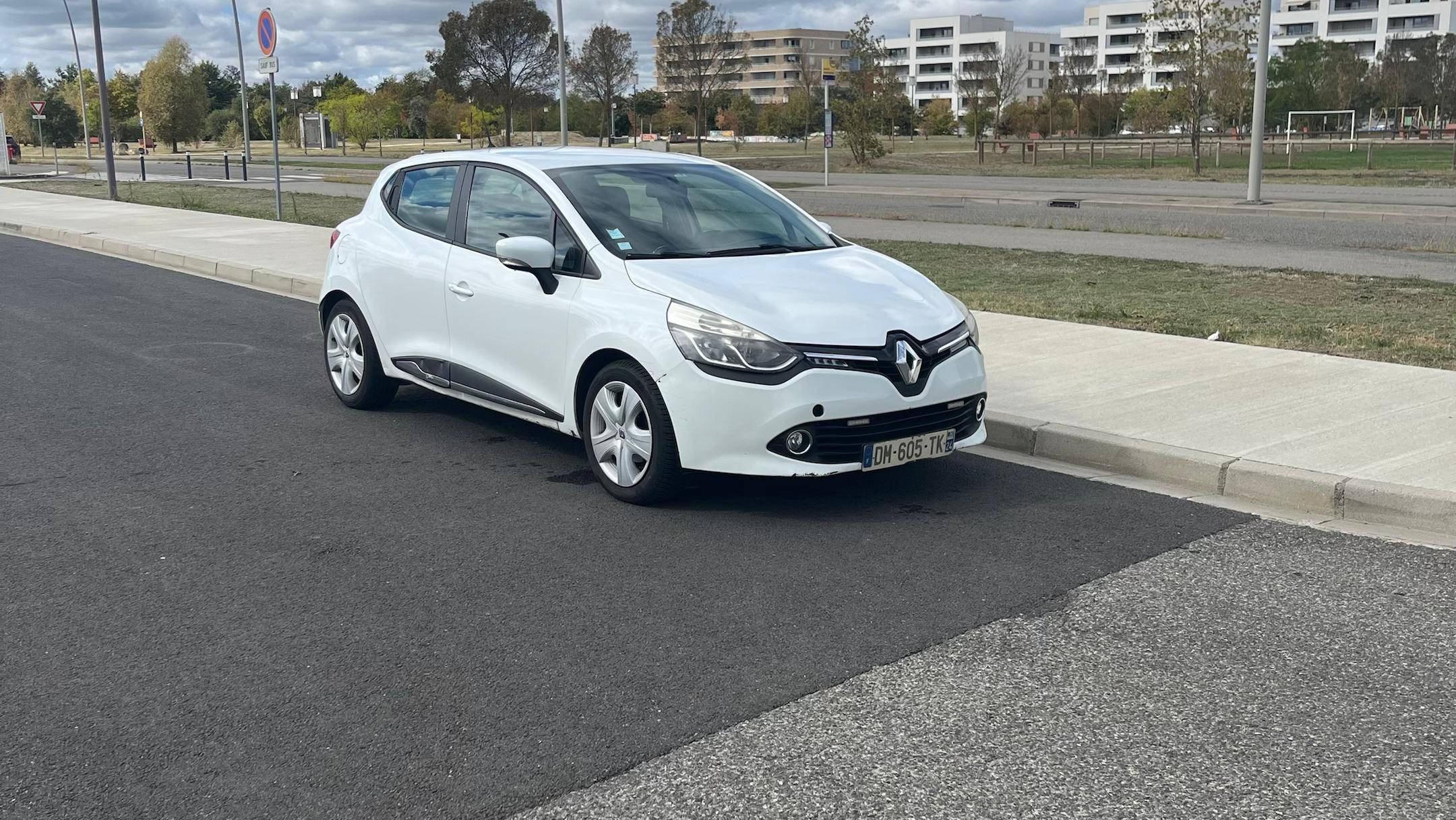 Renault CLIO IV 2014 in Blagnac