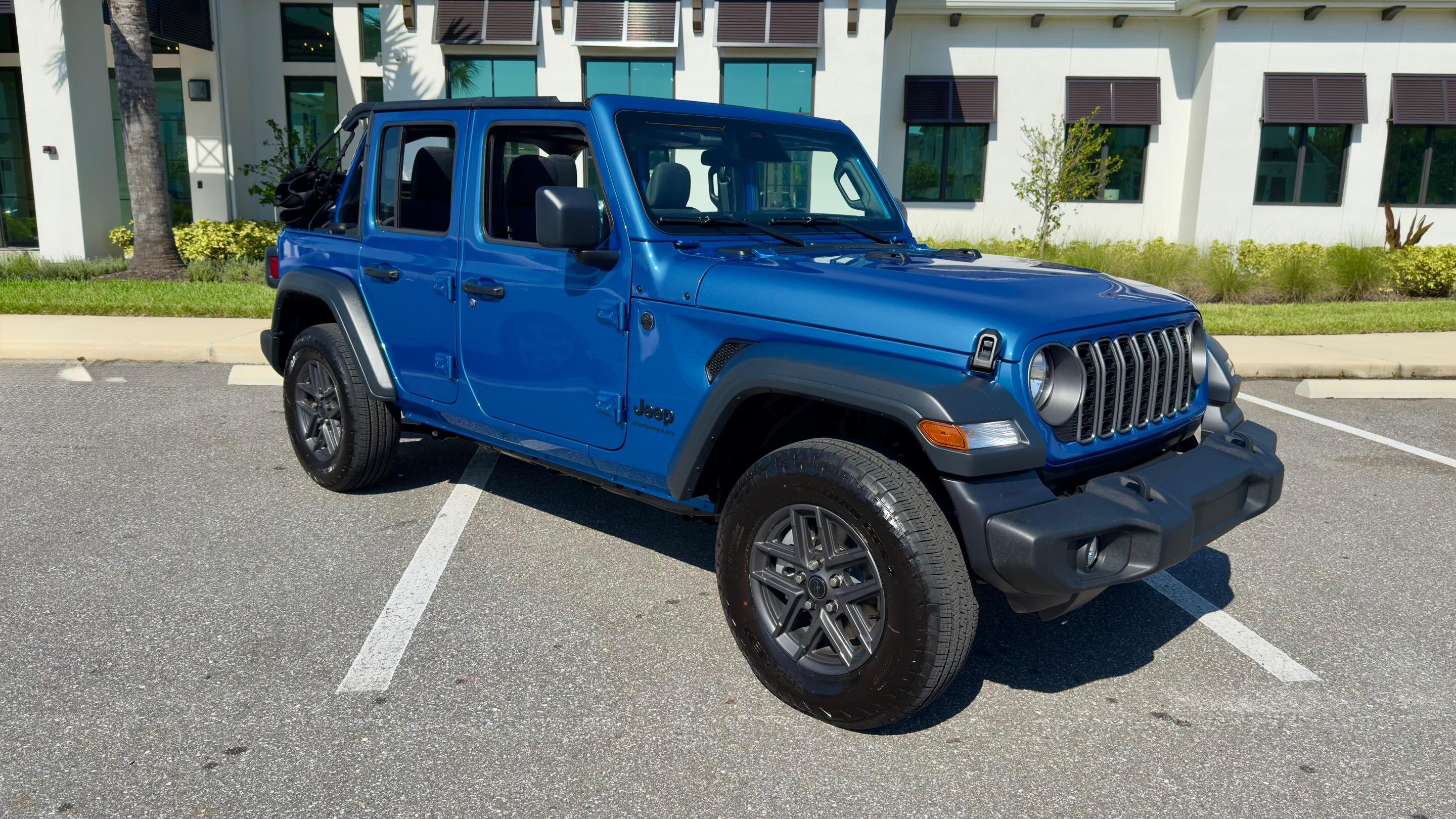 Jeep Wrangler 2025 in Tampa, FL