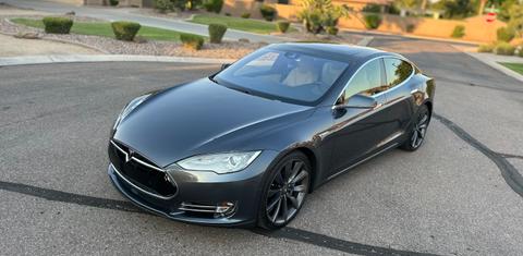 Tesla Model S 2015