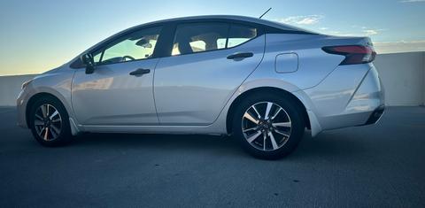 Nissan Versa 2024