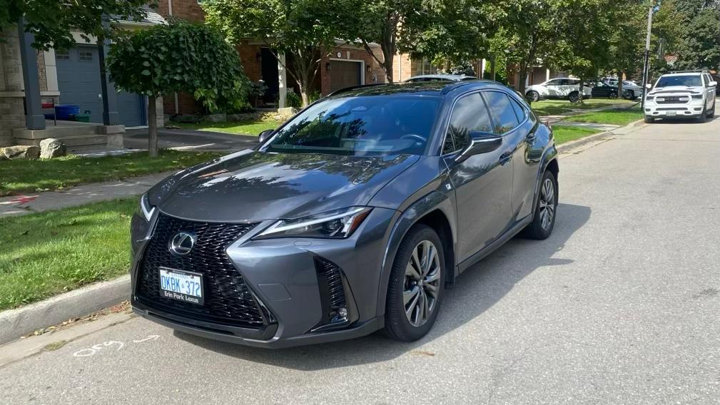 Lexus UX 2025 à Oakville, ON