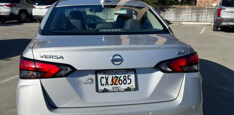 Nissan Versa 2021