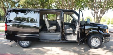 Nissan NV 2017