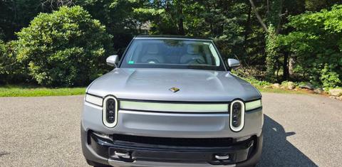 Rivian R1S 2024