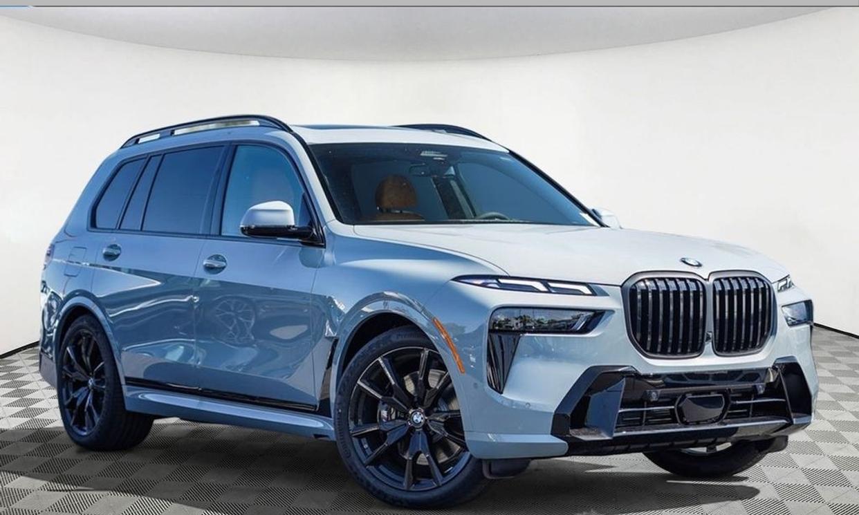 BMW X7 2025 xDrive40i