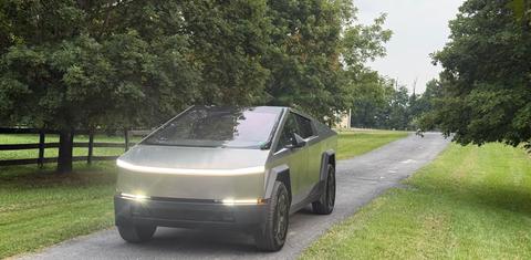 Tesla Cybertruck 2025