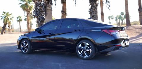 Hyundai Elantra 2023