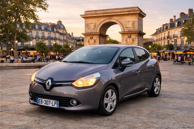 Renault CLIO IV 2016 à Dijon