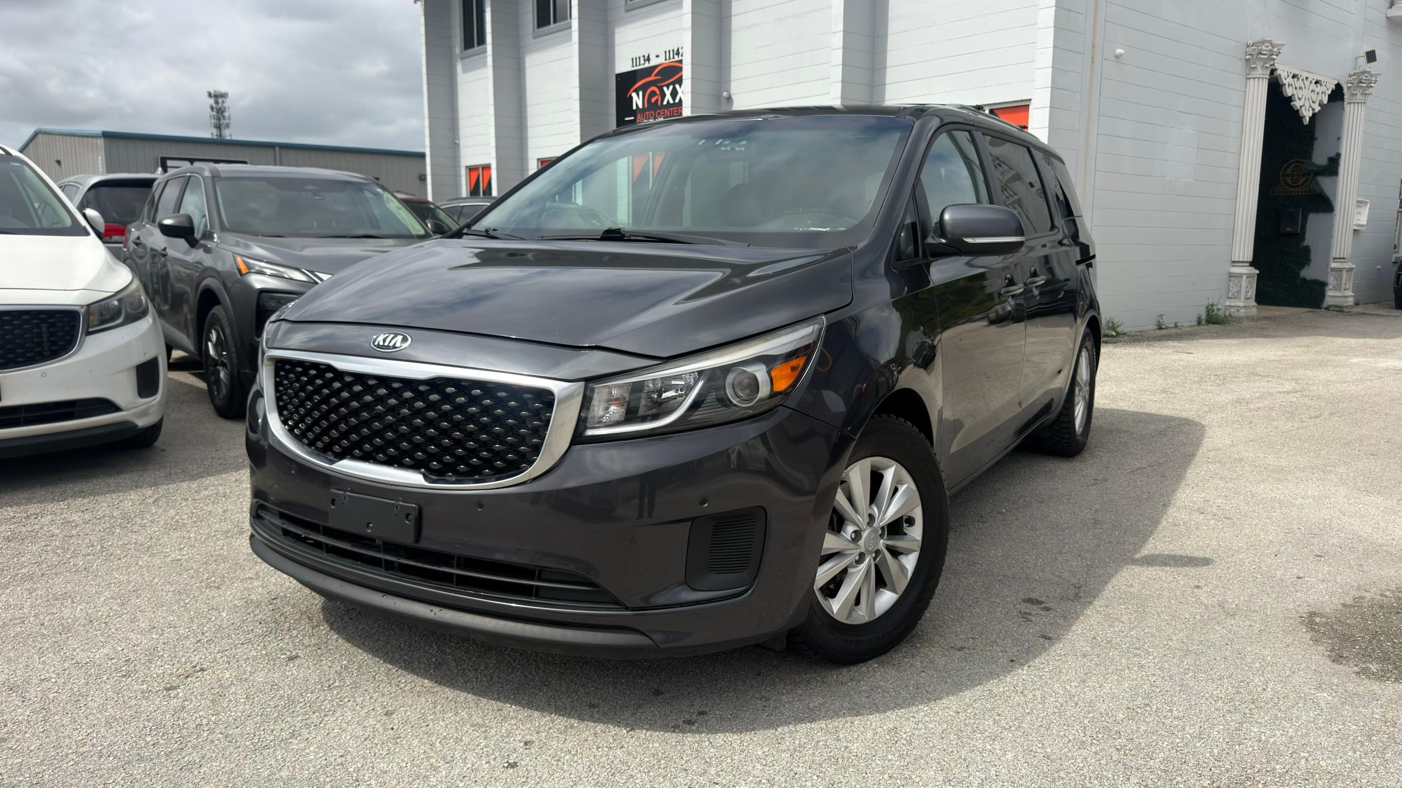 Kia Sedona 2017 in 