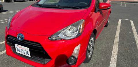 Toyota Prius c 2015