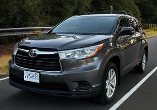 Toyota Highlander car