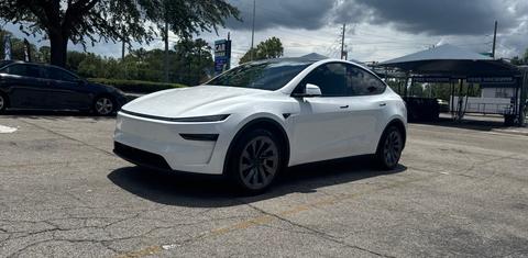 Tesla Model Y 2026