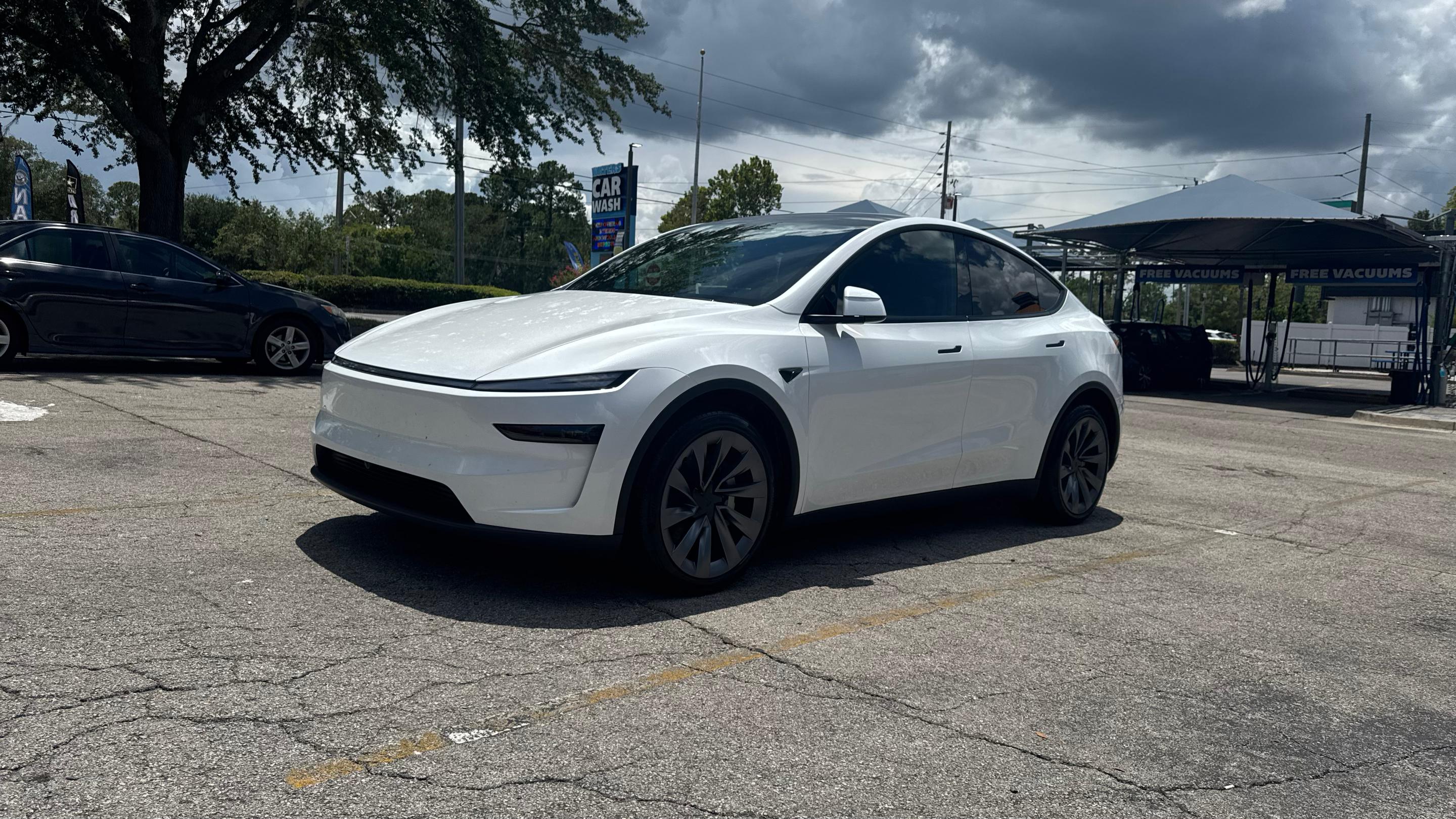 Tesla Model Y 2026 in Orange Park, FL
