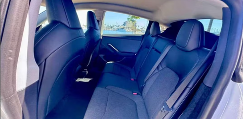 Tesla Model Y 2026