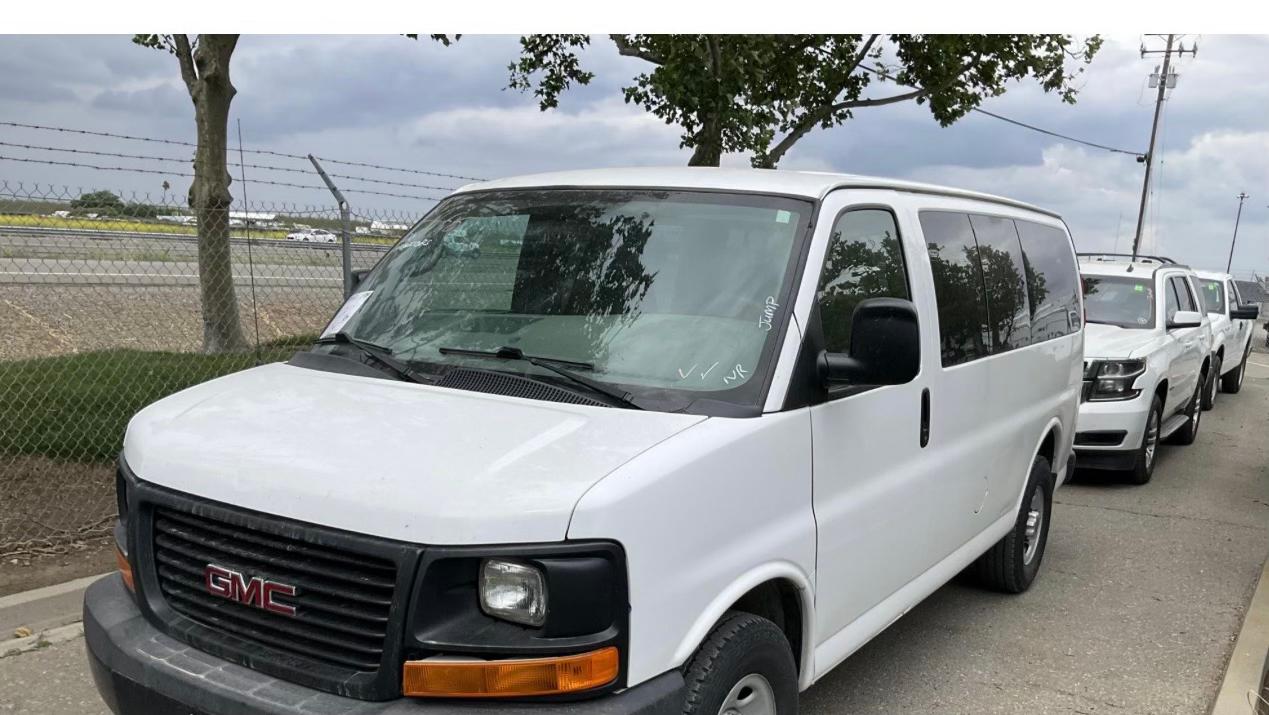 GMC Savana 2015 in 