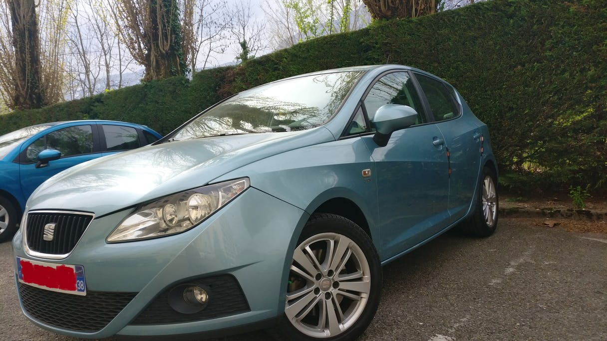 Seat IBIZA 2008 rental in Grenoble, AUVERGNE-RHÔNE-ALPES by Daniel