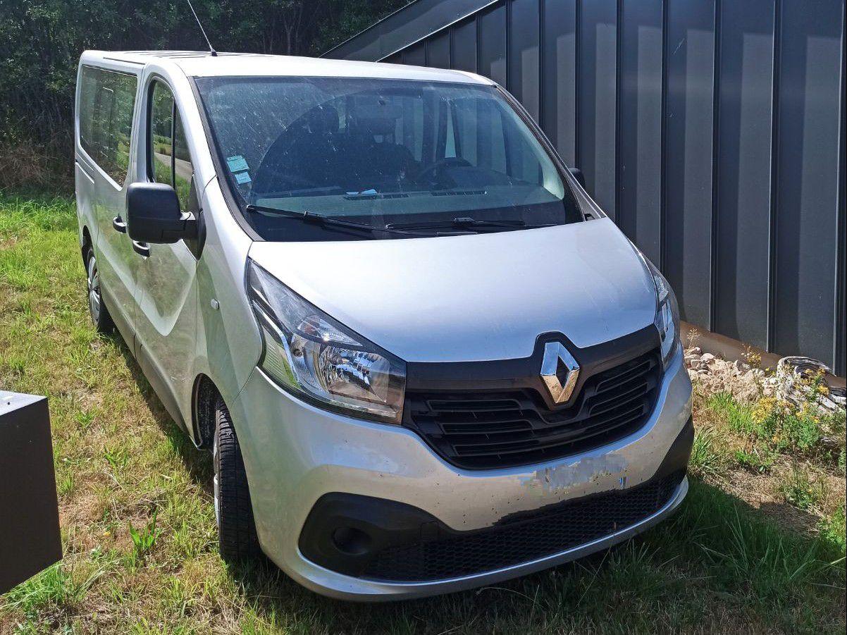 Renault TRAFIC III 2015 à Saint-Michel-sur-Meurthe