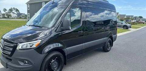 Mercedes-Benz Sprinter 2025