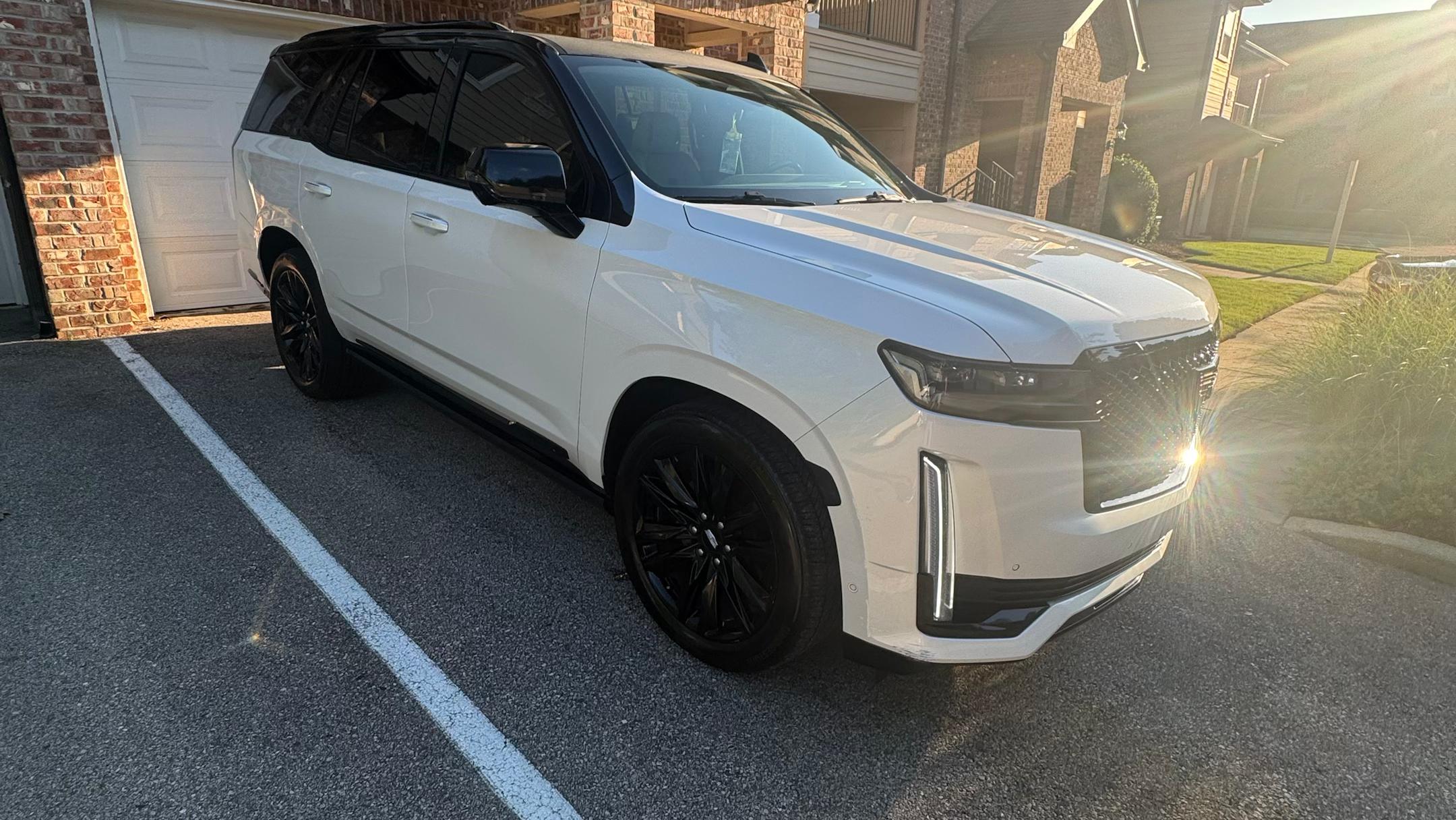 Cadillac Escalade 2021 in Memphis, TN