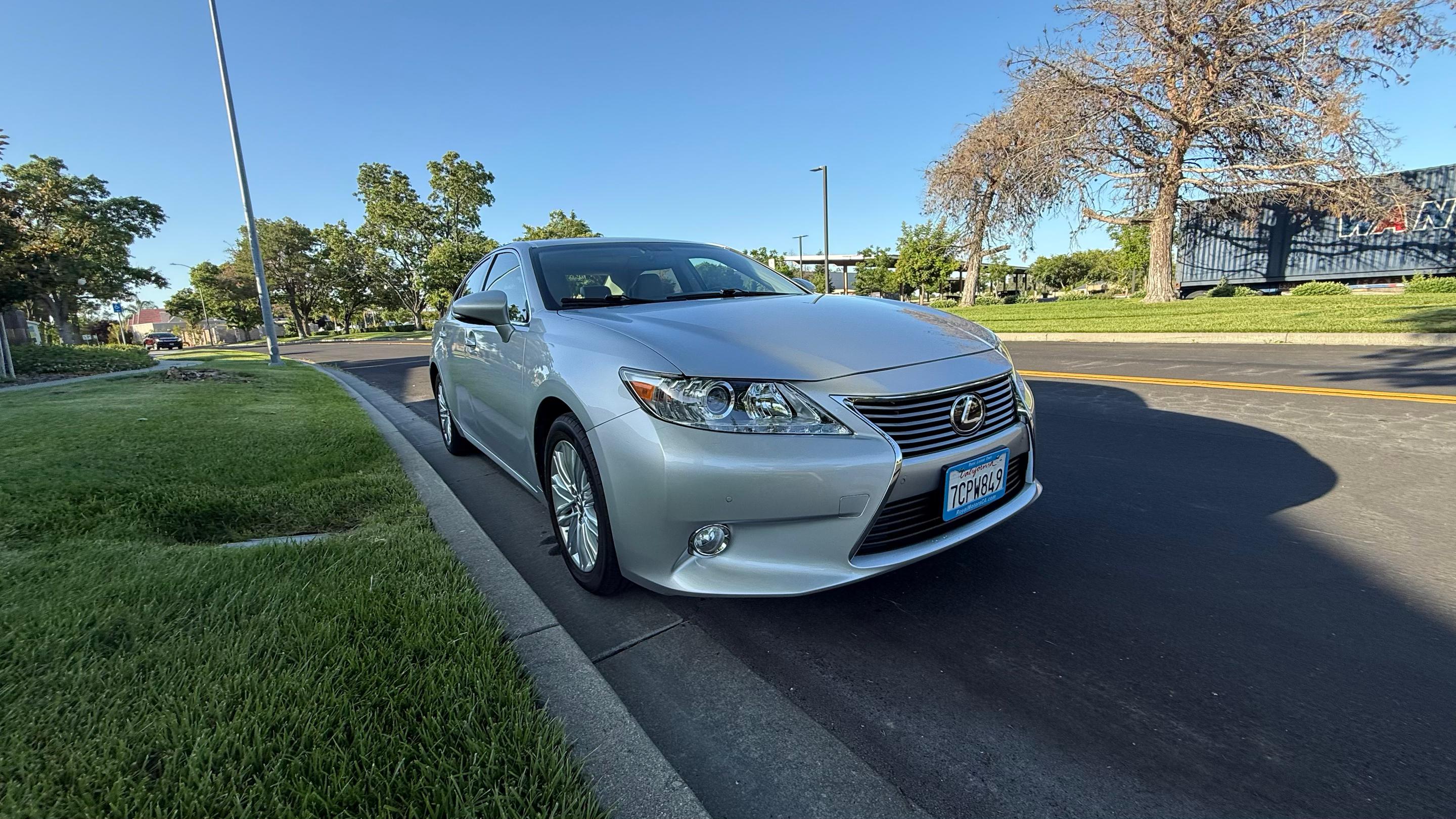 Lexus ES 2014 in Vacaville, CA