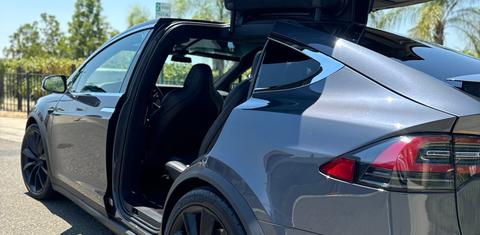 Tesla Model X 2018