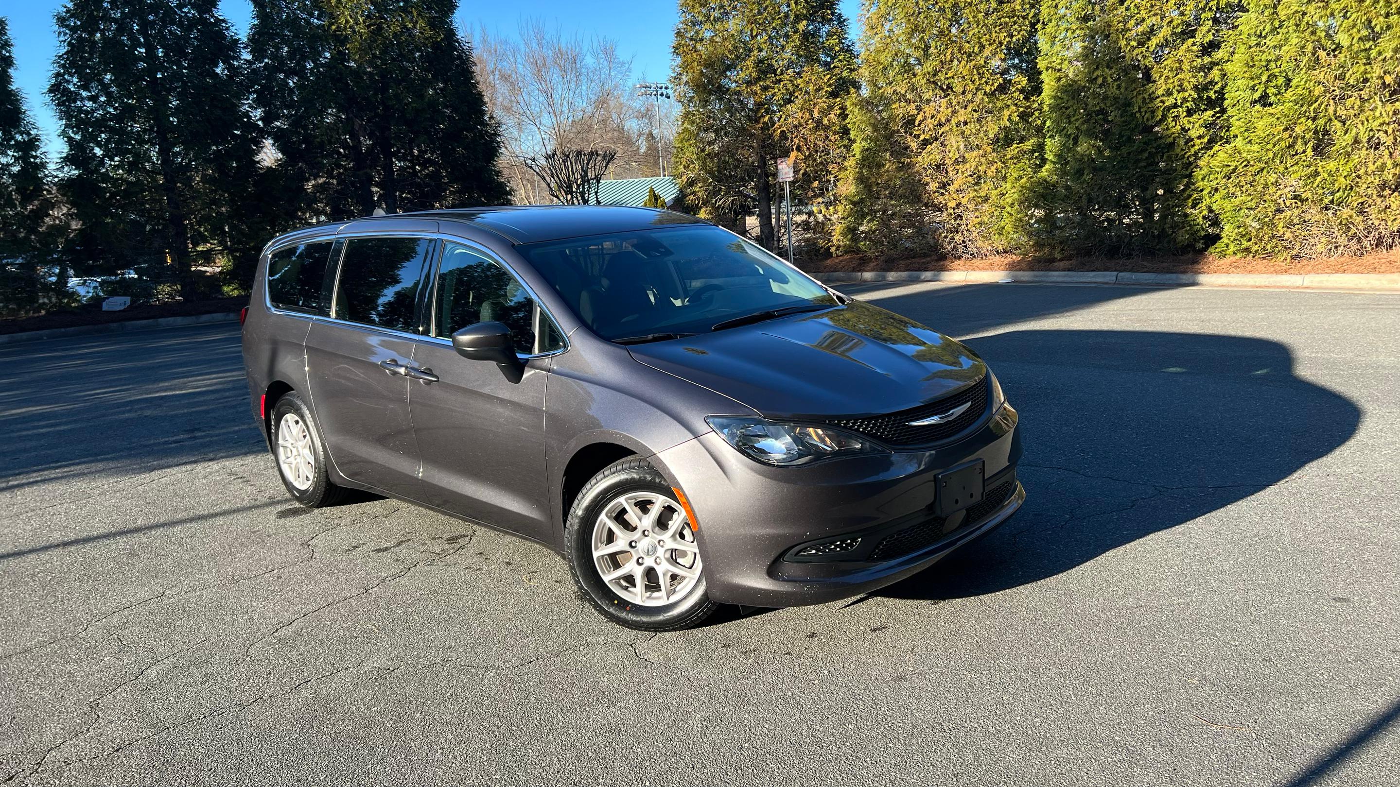 Chrysler Voyager 2023 in Raleigh, NC