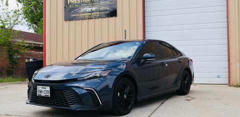 Toyota Camry Hybrid 2026