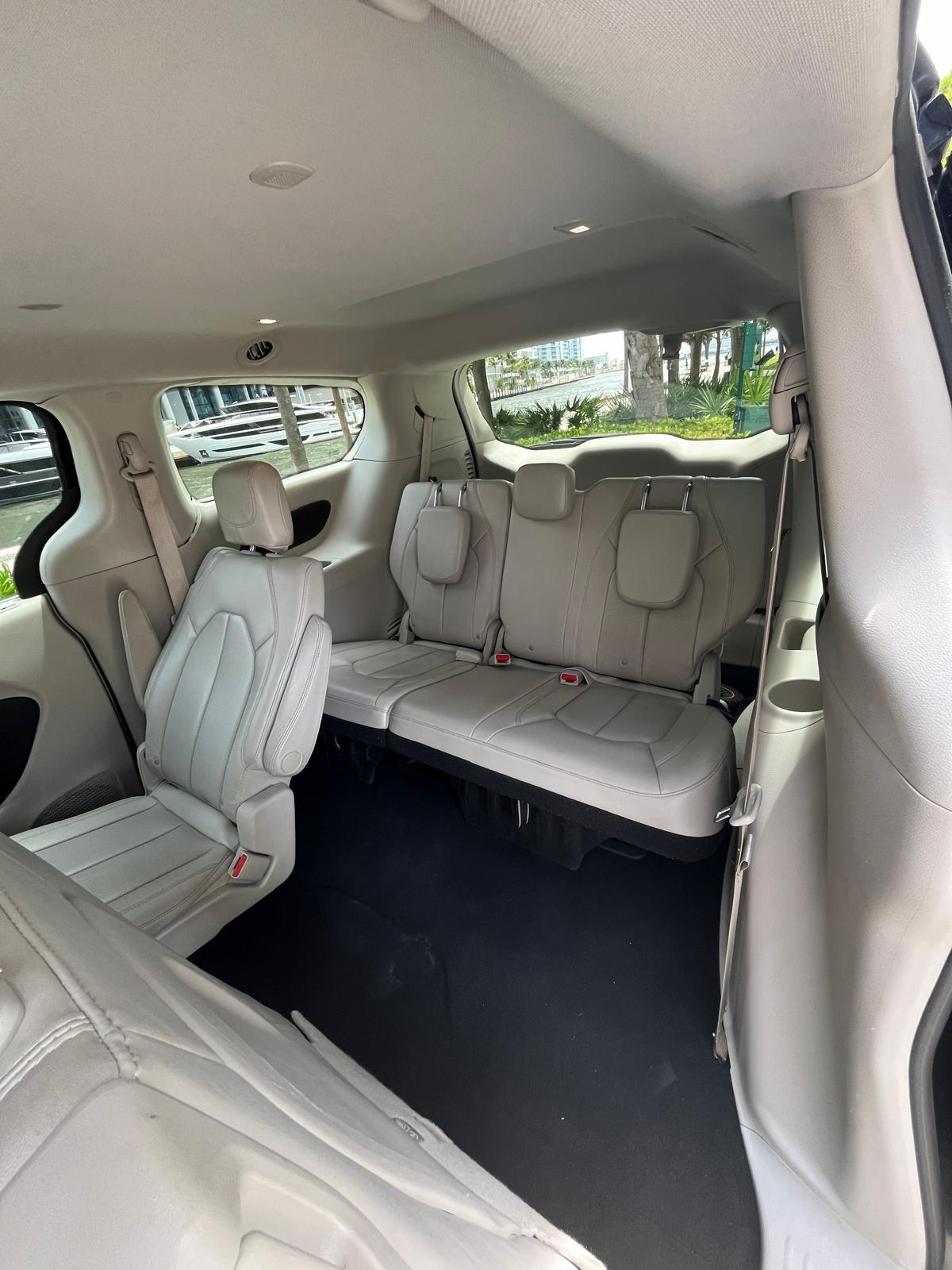 Chrysler Voyager 2021 in Fort Lauderdale, FL